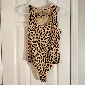 EXPRESS Leopard print body suit with cute cutout. Never worn.